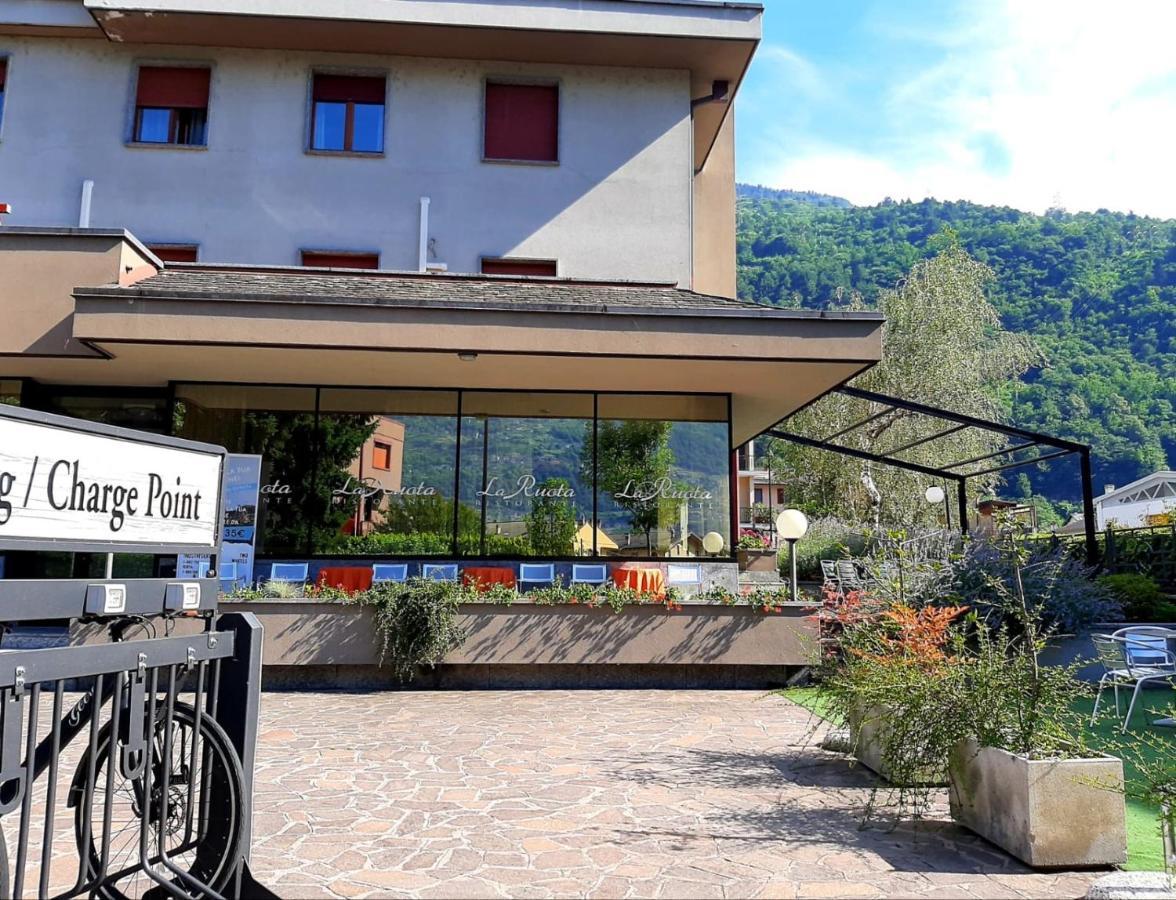 Hotel La Ruota Morbegno Exterior foto